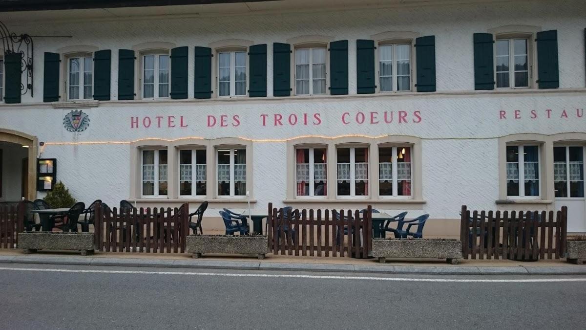 Hotel-Restaurant Des 3 Coeurs Vaulion Ngoại thất bức ảnh